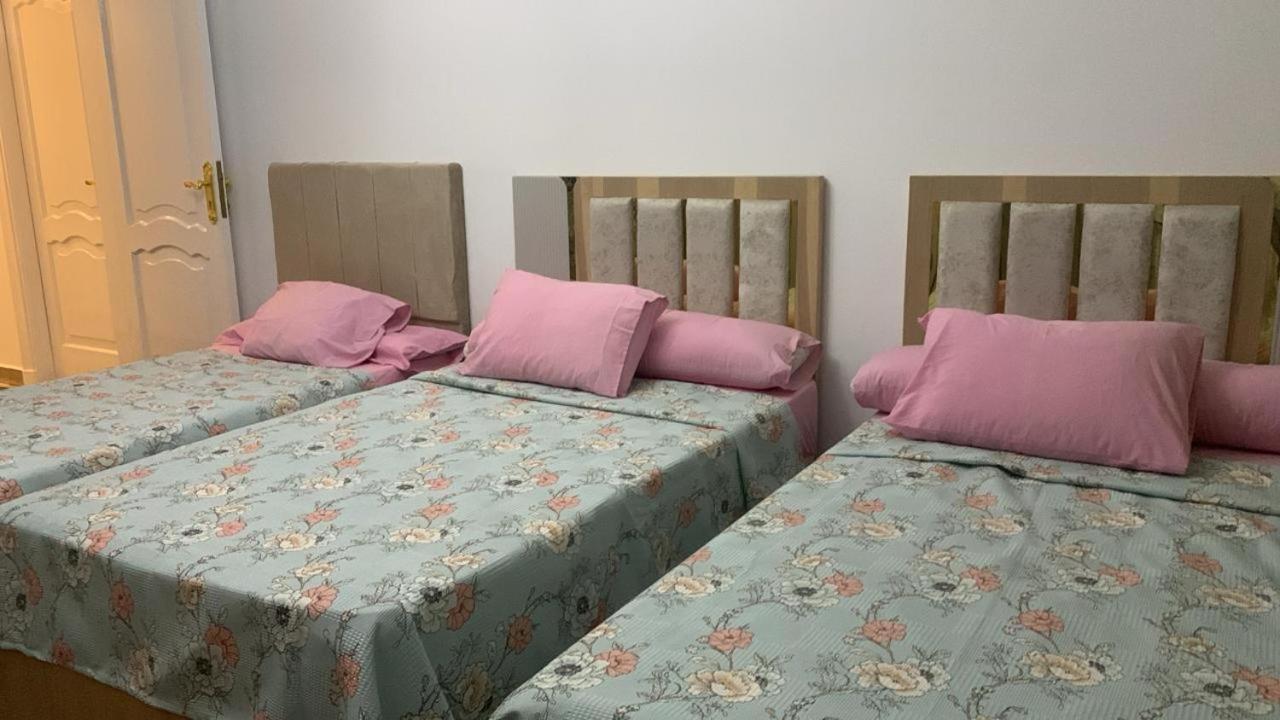 Deluxe Apartment Nasr City Kairo Exteriör bild